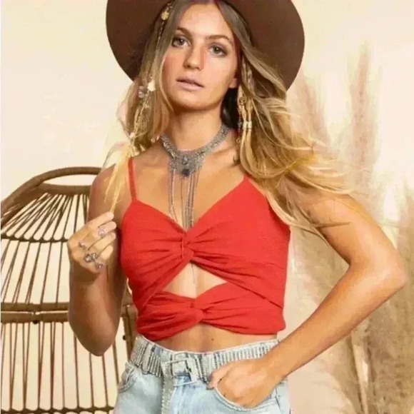 Twisted tank top - Picture 2 of 3